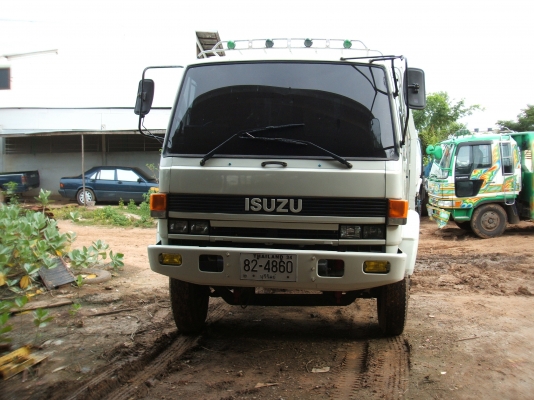 รถสิบล้อเทนเลอร์ บรรทุกรถเกี่ยวข้าว 2 เพลา