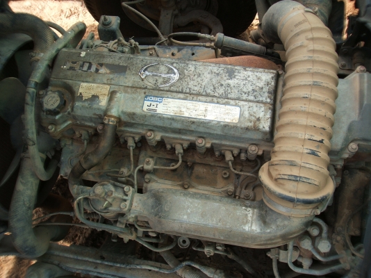 รถสิบล้อฮีโน่ 2 เพลา บรรทุกรถเกี่ยวข้าว รถสิบล้อฮีโน่ 2 เพลา บรรทุกรถเกี่ยวข้าว