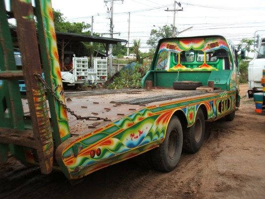 รถสิบล้อฮีโน่ 2 เพลา บรรทุกรถเกี่ยวข้าว รถสิบล้อฮีโน่ 2 เพลา บรรทุกรถเกี่ยวข้าว