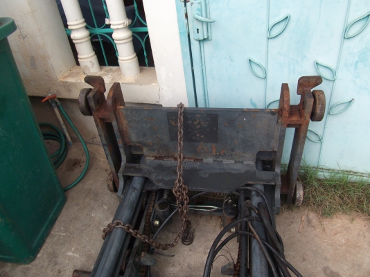 รางสไลด์โฟร์คลิฟ komatsu 2ตันไฟฟ้า สูง4เมตร