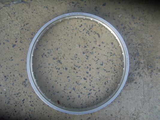 ดุมพร้อมจาน kr-serpico