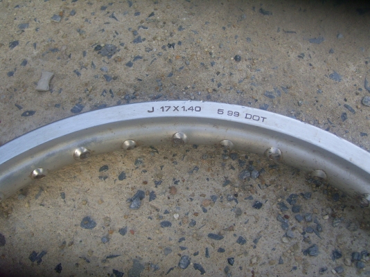 ดุมพร้อมจาน kr-serpico