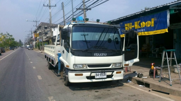 ขายรถเครน 6 ล้อ เครน 3 ตัน