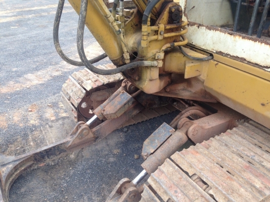 ขายเบคโฮ KOMATSU PC40-2 รถพร้อมใช้งาน สนใจโทร081-9701072