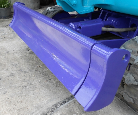 ขายรถขุดขนาดจิ๋ว KOMUTSU PC 10 MR เก่านอกปรับสถาพแล้ว