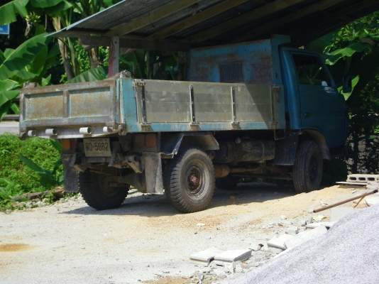 ขายรถดั้ม,เครื่องอัดอิฐบล็อก,แบบเสา,แบบปล้องบ่อ,เครื่องโม,อื่นๆ