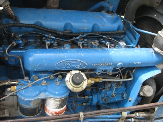 ขายรถไถ FORD 6610 4x4WD คานหน้าคาลาโร่ รถไม่มีทะเบียนครับ