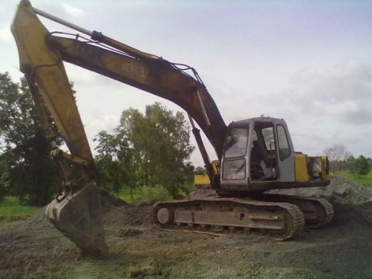 KOBELCO MARK III SK-200 เครื่องเดิมปั๊มเดิมแห้งดีแรงดี ทำงานเร็วไม่โหลด ภายในเก๋งสภาพดีไม่มีผุกร่อน บูมอาร์มมีปะ ช่วงล่างแน่นดี โซ่บูทใบแทรกหนาดีประมาณ 60\% พร้อมทำงานได้เลย เอกสารสัญญาซื้อขาย ราคาต่อรองได้ครับ