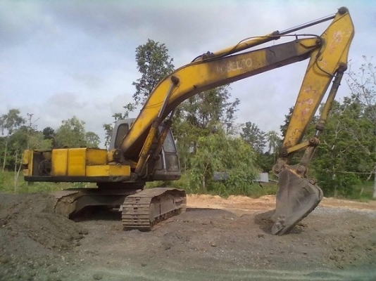 KOBELCO MARK III SK-200 เครื่องเดิมปั๊มเดิมแห้งดีแรงดี ทำงานเร็วไม่โหลด ภายในเก๋งสภาพดีไม่มีผุกร่อน บูมอาร์มมีปะ ช่วงล่างแน่นดี โซ่บูทใบแทรกหนาดีประมาณ 60\% พร้อมทำงานได้เลย เอกสารสัญญาซื้อขาย ราคาต่อรองได้ครับ