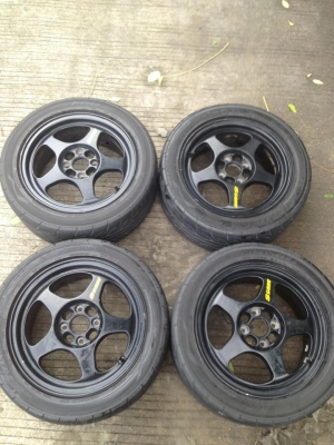 ขายล้อSpoonขอบ15 พร้อมยาง RE01R  ถูกๆ 8000