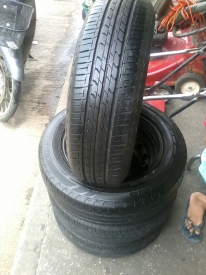 ขายยางปี 2012 พร้อมกระทะ เหล็ก 4 รู 100 ขอบ 14