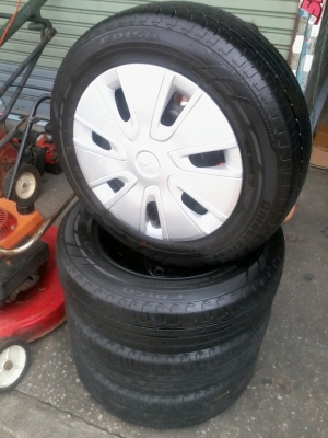 ขายยางปี 2012 พร้อมกระทะ เหล็ก 4 รู 100 ขอบ 14
