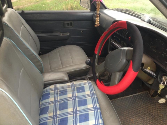 ขาย toyota hilux mighty-x สภาพสวยราคาถูก ซื้อไปใช้ได้เลย เจ้าของขายเอง พอดีพึ่งไปซื้อรถใหม่เลยตัดใจขาย