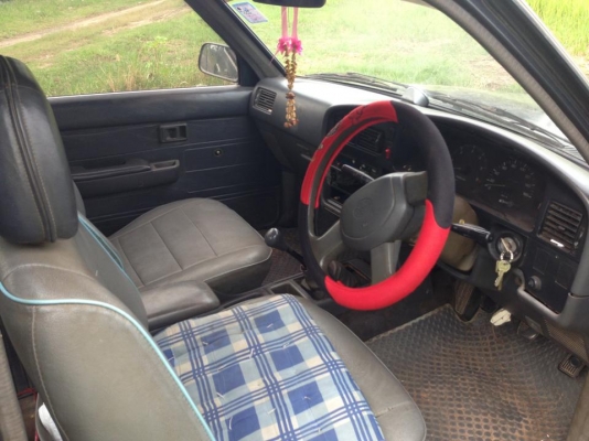 ขาย toyota hilux mighty-x สภาพสวยราคาถูก ซื้อไปใช้ได้เลย เจ้าของขายเอง พอดีพึ่งไปซื้อรถใหม่เลยตัดใจขาย