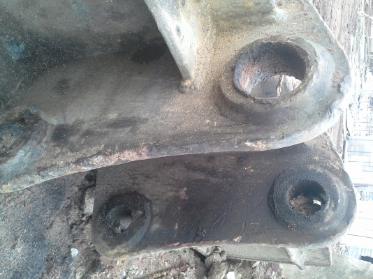 ขายด่วน บุ้งกี๋ HITACHI EX-120