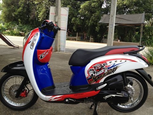 HONDA SCOOPY Iตัวใหม่ล่าสุด ลายACTTIVE BOYรถปี2012วิ่ง2xxxโลสวยกริ้บ