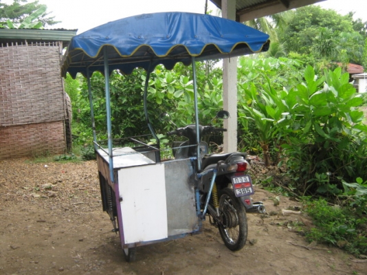 เครื่องดีมาก เฉพาะพ่วงก็เป็นหมื่นแล้ว แต่นี่แถมมอไซค์ให้อีก เครื่องดีมาก เฉพาะพ่วงก็เป็นหมื่นแล้ว แต่นี่แถมมอไซค์ให้อีก