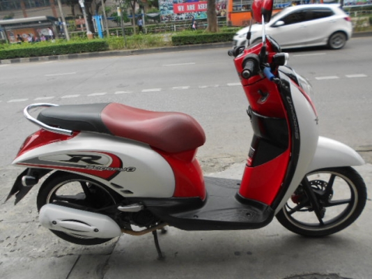 Honda-Scoopy i 110cc เครื่องเนียนมากครับ สภาพเยี่ยมเลยครับ Honda-Scoopy i 110cc เครื่องเนียนมากครับ สภาพเยี่ยมเลยครับ