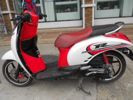 Honda-Scoopy i 110cc เครื่องเนียนมากครับ สภาพเยี่ยมเลยครับ Honda-Scoopy i 110cc เครื่องเนียนมากครับ สภาพเยี่ยมเลยครับ