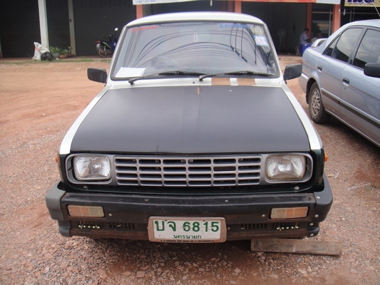 ขายมาสด้า 1300 สีเขียว  ปี 91  แอร์เย็น  ติดแก๊สแล้ว  ทะเบียนพร้อมชุดโอน