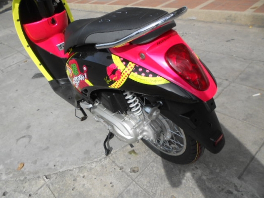 Honda-Scoopy i 110cc ปี 2555ดเครื่องเนียนมากครับ สภาพมือ 1 ครับ