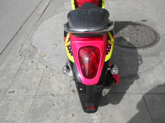 Honda-Scoopy i 110cc ปี 2555ดเครื่องเนียนมากครับ สภาพมือ 1 ครับ