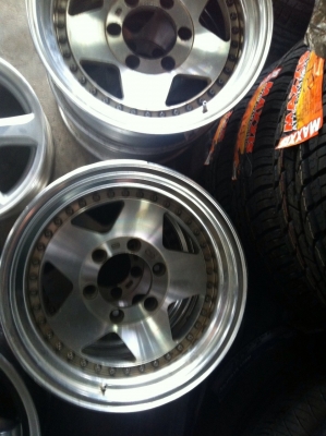 ขายล้อแมกซ์ขอบ16  6รู 9" ออฟ -28 งามๆ