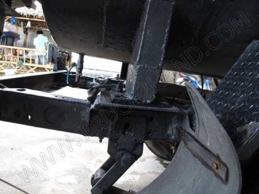 รถกระบะบรรทุกน้ำ ยี่ห้อ NISSAN