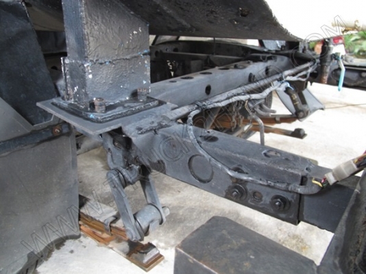 รถกระบะบรรทุกน้ำ ยี่ห้อ NISSAN