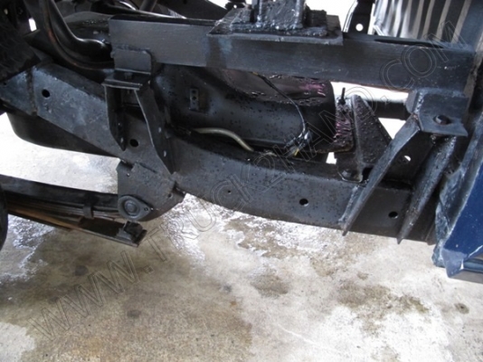 รถกระบะบรรทุกน้ำ ยี่ห้อ NISSAN