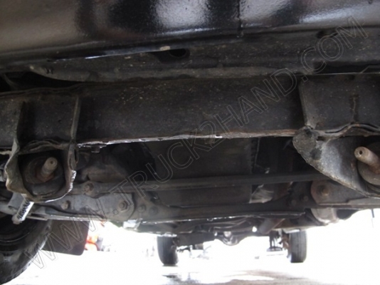 รถกระบะบรรทุกน้ำ ยี่ห้อ NISSAN