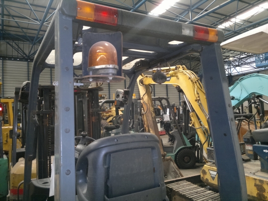 ขายรถฟอร์คลีฟท์ TOYOTA  8FD20เสา3 เมตรดีเซลออโต้ ปี2012 รถสภาพดีครับ ใช้งานได้เลยไม่ต้องแต่งเพิ่ม ติดต่อมานะ 085-9049669