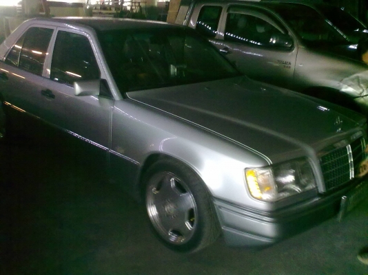ขาย benz E 280เครื่อง 1jz เกีย ออโต้ ไม่ติดแก๊ส   ใช้งานดี มีเครื่องเสียงดังดีมาก ขาย 250000บาท