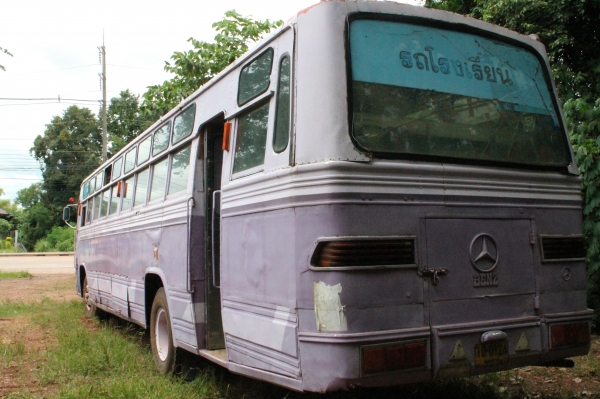 ขาย รถบัสBENZ เครื่อง HINO ยาว 12 เมตร ติดต่อ 0810556061 (ลุงดา) ขาย รถบัสBENZ เครื่อง HINO ยาว 12 เมตร ติดต่อ 0810556061 (ลุงดา)