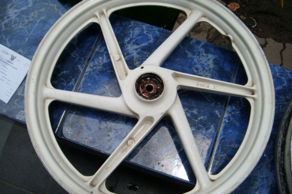 ขายล้อแม็กหน้าหลัง ls125 แท้ แท้ ไม่คดไม่ดุ้ง ขายล้อแม็กหน้าหลัง ls125 แท้ แท้ ไม่คดไม่ดุ้ง