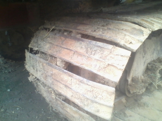 ขายด่วน ! อะไหร่รถเกี่ยวข้าว เครื่อง ปั้ม ตัวเดิน โซ่ ใบแทร๊ก ลอเลอร์ และอื่นๆอีกหลายอย่าง