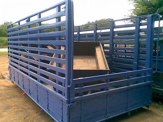 ขายกะบะุคาร์โก้ 6ล้อถอดจากอีซูซุ NPR กว้าง 2.10เมตร ยาว 4.30เมตร