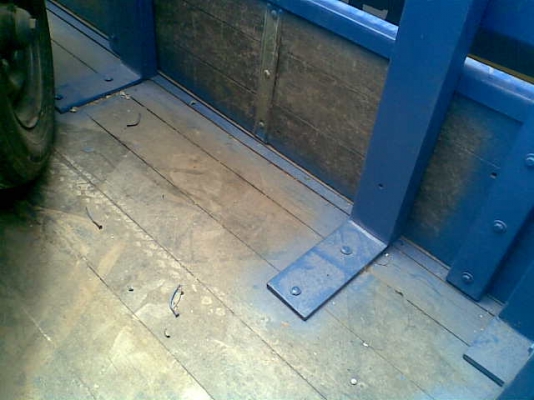 ขายกะบะุคาร์โก้ 6ล้อถอดจากอีซูซุ NPR กว้าง 2.10เมตร ยาว 4.30เมตร