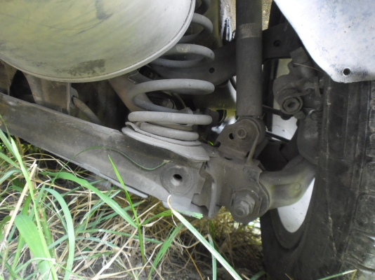 ฝากขาย  รถเก่๋ง ออนด้าซีวิก รุ่น นางฟ้า  รถชนไม่หนักขายซาก  สภาพรถสวยค่ะ