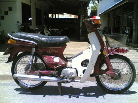 ขาย Honda Custom ทะเบียน(ชุดโอนไม่ได้ตาม)อะไหร่เดิมเกิบครบเครื่องดีพอใช้ 5900 บาท