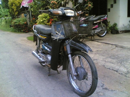 ขายดรีมทู(เขียว)กคพ90 ทะเบียนพร้อมโอนภาษีขาดปี 55 เครื่องดีไม่หลวมบังลมด้านขวาแตกรถพร้อมใช้ ขาย 8900