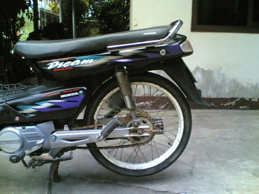 ขายดรีมทู(ดำ)กนฉ948 ทะเบียนพร้อมโอนภาษีขาดปี 54 เครื่องดีไม่หลวมขอบล้อไม่เดิมรถพร้อมใช้ ขาย 8500 บาท