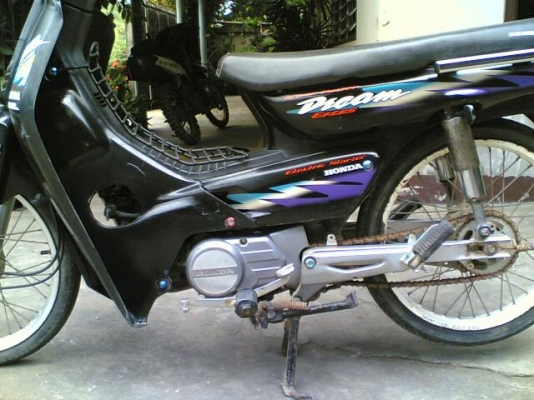 ขายดรีมทู(ดำ)กนฉ948 ทะเบียนพร้อมโอนภาษีขาดปี 54 เครื่องดีไม่หลวมขอบล้อไม่เดิมรถพร้อมใช้ ขาย 8500 บาท