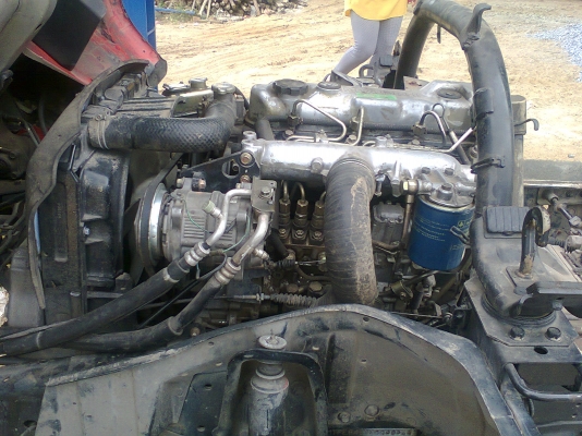 6 ล้อ MITSUBISHI Canter 115 แรงม้า รถห้างแท้ หัวคัสซี ปี 50