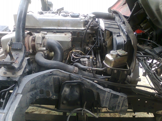 6 ล้อ MITSUBISHI Canter 115 แรงม้า รถห้างแท้ หัวคัสซี ปี 50