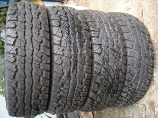 ขายด่วน ยาง Dunlop Grandtrek AT1 31R15 ปี12