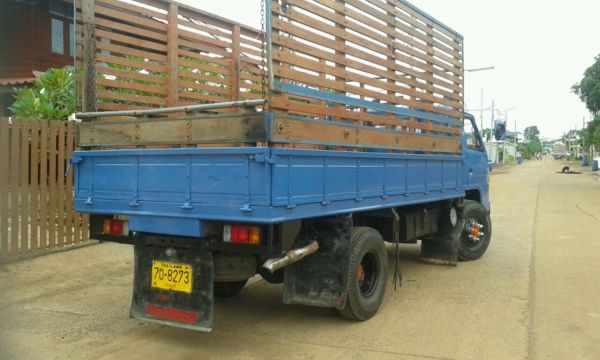 ขายอีซูซุ 6 ล้อ 115 เครื่อง4BD1  สภาพสวยพร้อมใช้ เฟือง f เกียร์สั้น สนใจโทรมาคุยคับ