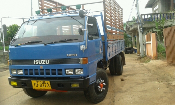 ขายอีซูซุ 6 ล้อ 115 เครื่อง4BD1  สภาพสวยพร้อมใช้ เฟือง f เกียร์สั้น สนใจโทรมาคุยคับ