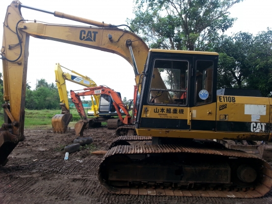 ขาย cat e110b ช่วงล่าง  ใหญ่เท่า200    รถนอก