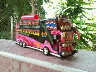 โมเดลรถบัส